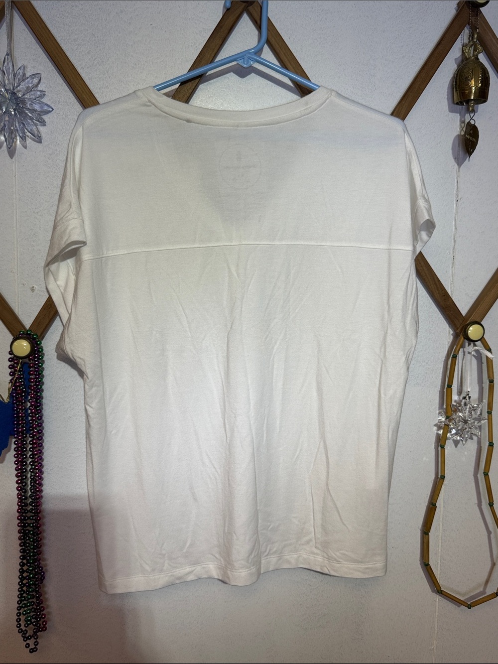 Tommy Bahama White V-Neck Short Sleeve Tee - Picture 5 of 5